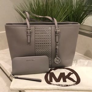 MK Multifunction tote w/matching  wallet